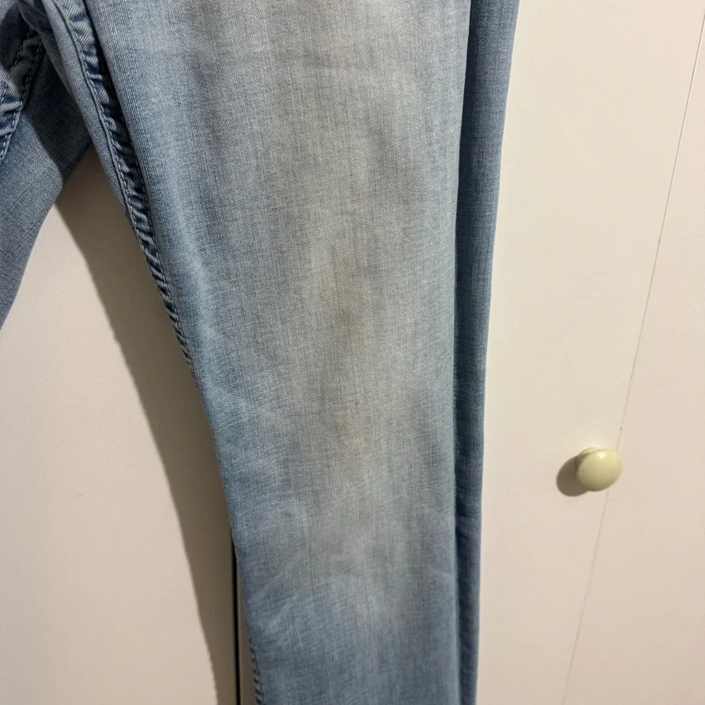 BKE Jake Straight Jeans Mens 34x30 Light Wash Coolmax Stretch ABS16387